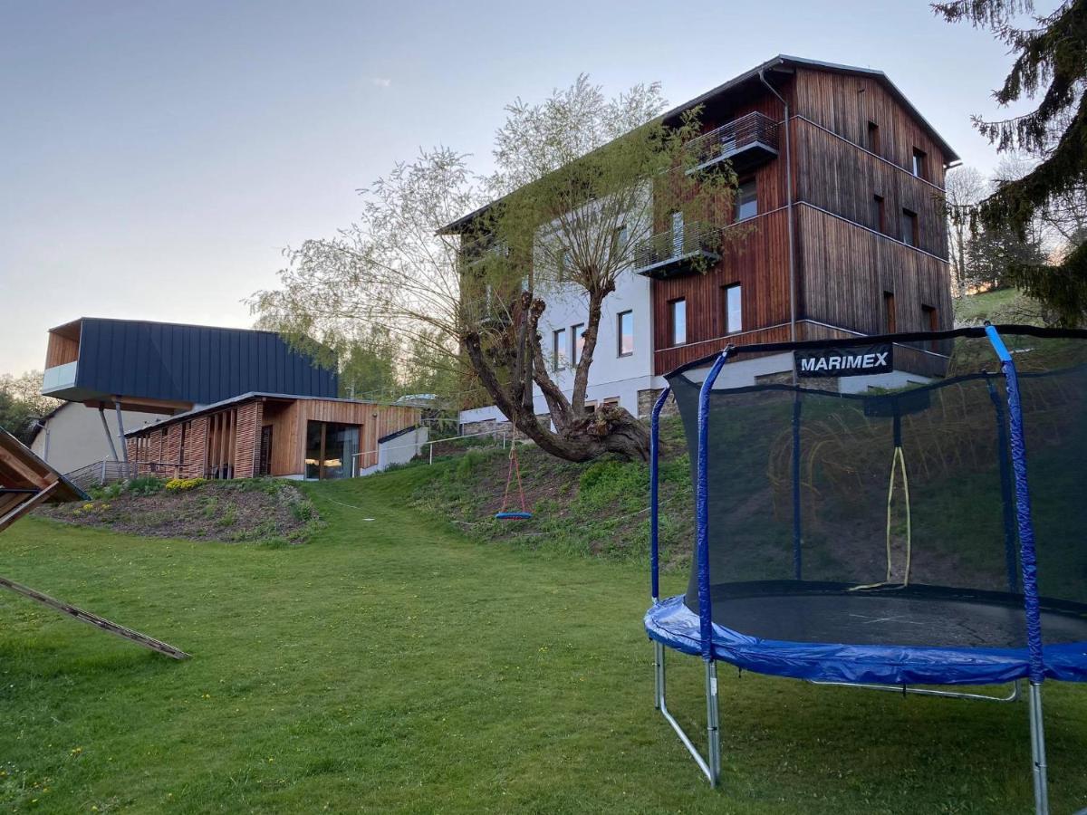 Apartman Stara Skola Vysoké nad Jizerou エクステリア 写真
